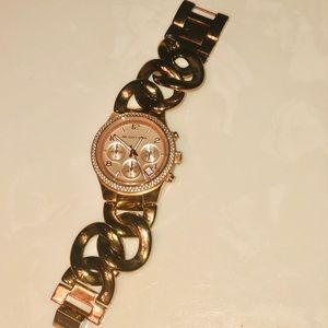 Michael Kors rose gold wrist watch